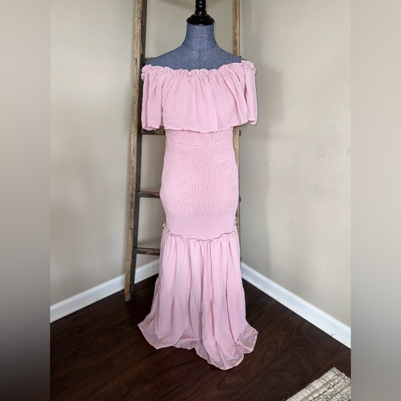 Simplee NWT Smocked Ruffle Hem Off Shoulder Boho Dress Size XL - Picture 1 of 7